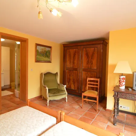 بيت للعطل Spacious Holiday In Ardennes With Garden *
