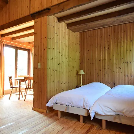 Spacious Holiday In Ardennes With Garden بيت للعطل هيربيومونت